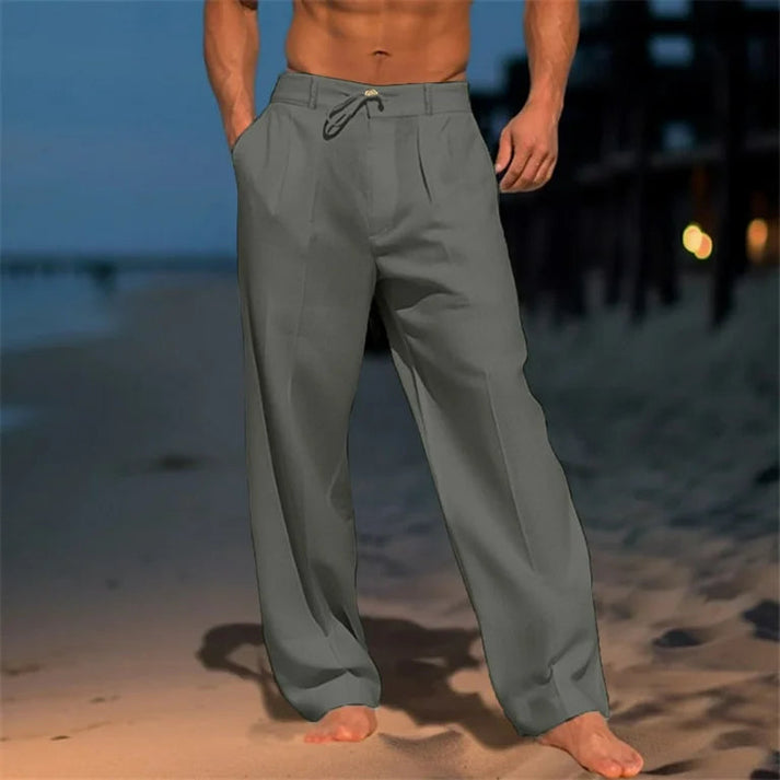 Men’s straight leg trousers with timeless look for everyday wear